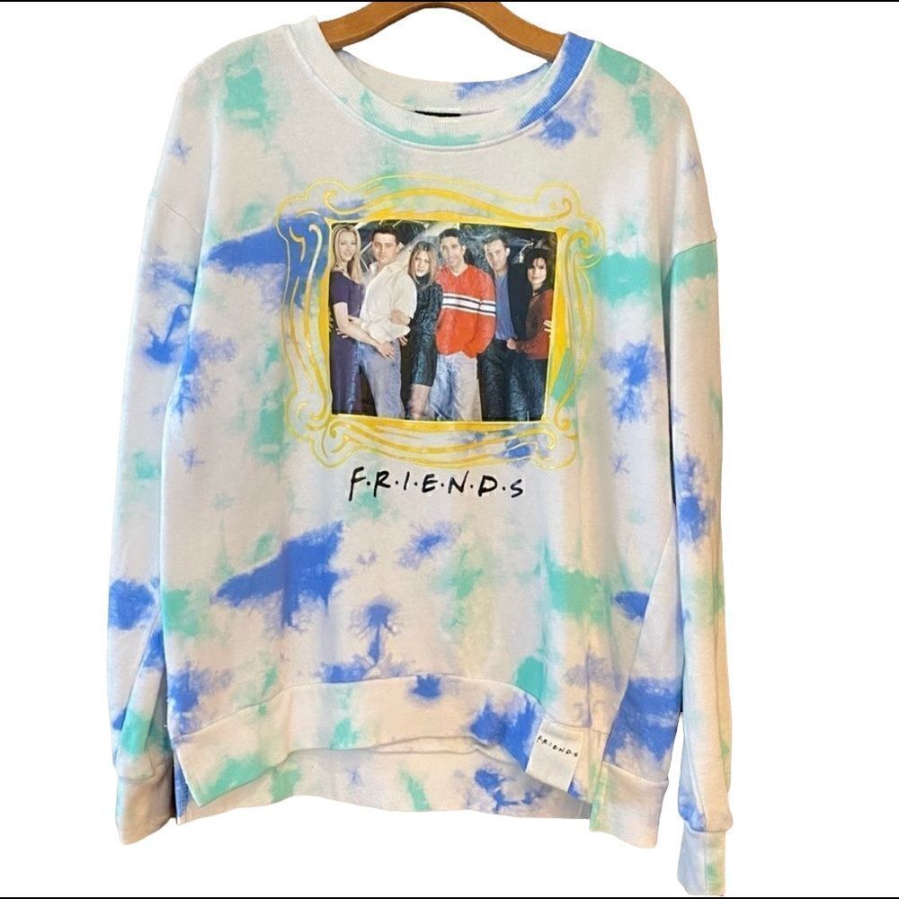 Friends Junior M White Blue Tie-Dye Graphic Photo of the Friends Cast Sweatshirt